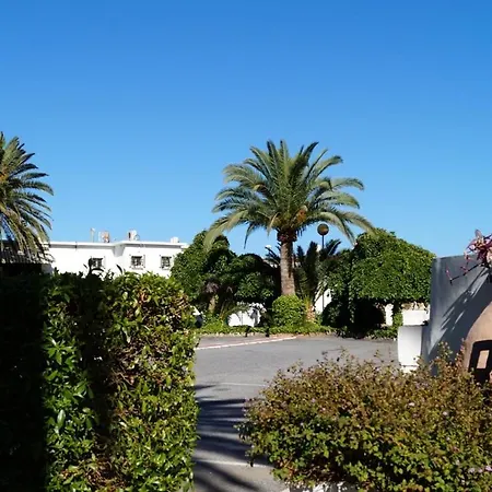 Bungalow La Roca Apartment
